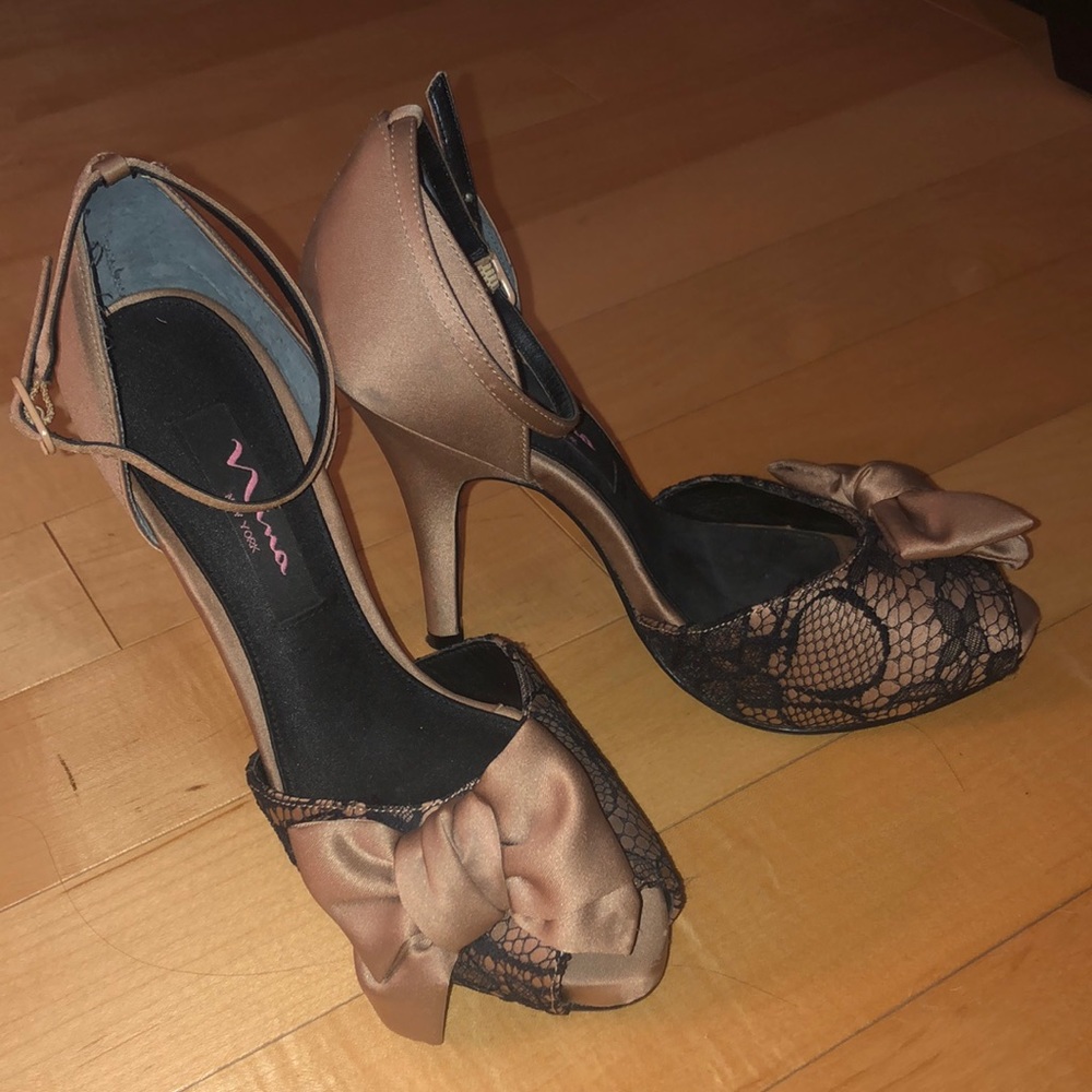 Nina Satin Bow Peep-Toe Heels in Rose Gold and Black Lace
